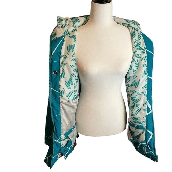 Billabong Ladies Ski Jacket - Size Small - I take a Medium and it fits me. - Picture 6 of 13